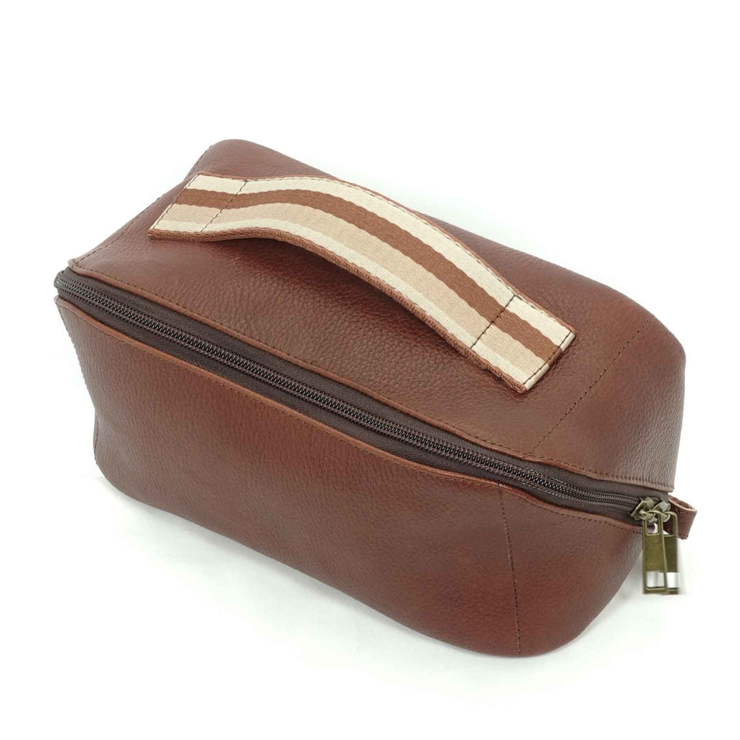 Guatemalan leather toiletry bag in a cinnamon brown
